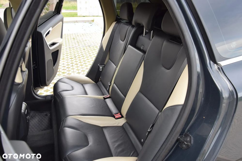 Volvo XC 60 D5 AWD RDesign - 20