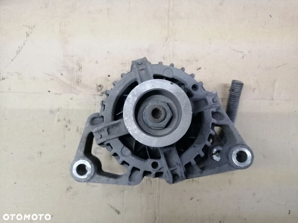 Opel Astra Corsa Meriva 1.2 alternator Bosch 0124225041 14V 70A - 12