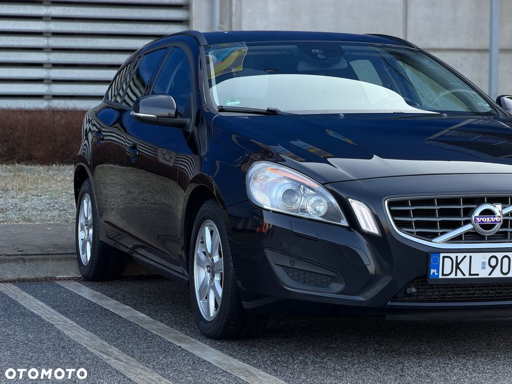 Volvo V60 D3 Summum - 35