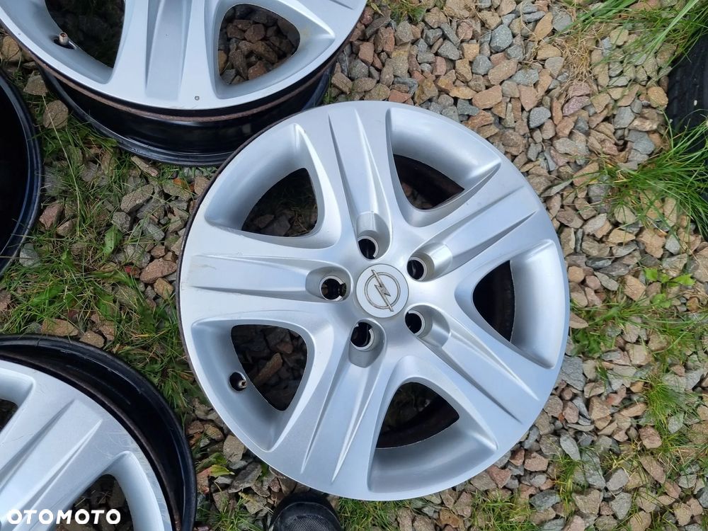 OPEL ASTRA H,VECTRA C,ZAFIRA B FELGI Z KOLPAKAMI 6,5X16 ET38 5X110 DB STAN - 7