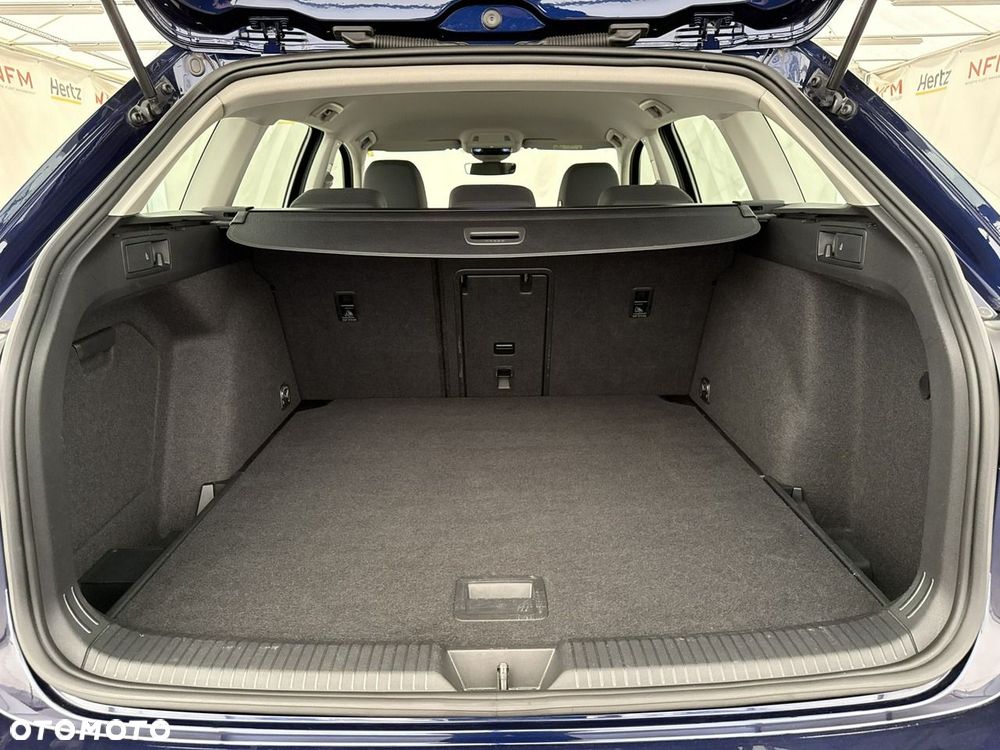 Volkswagen Golf - 19