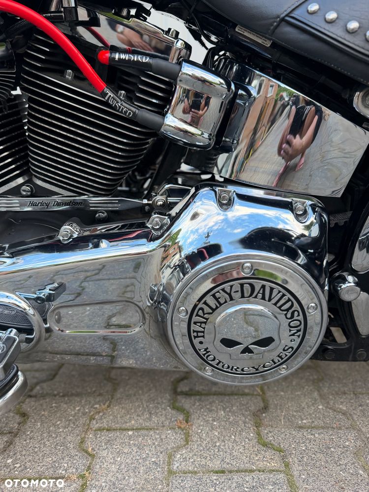 Harley-Davidson Softail Heritage Classic - 19