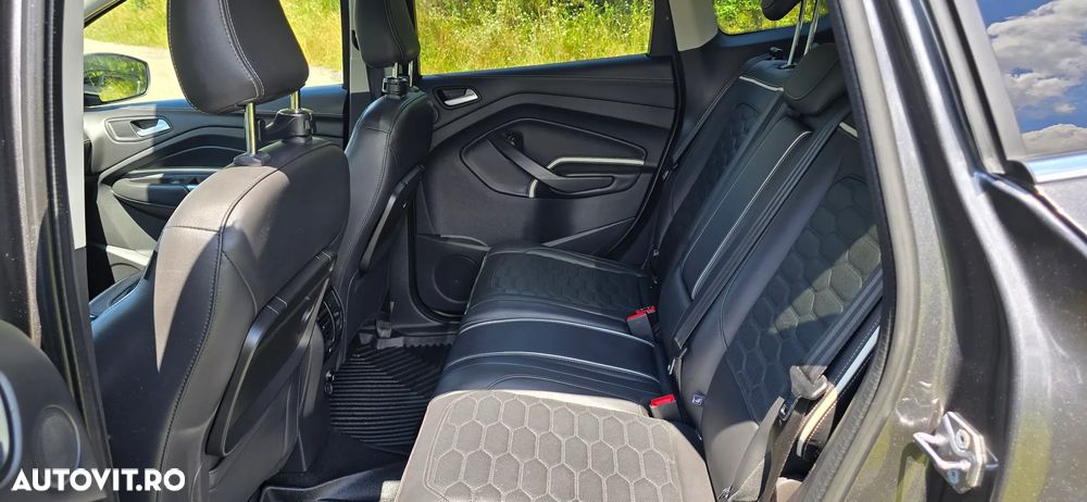 Ford Kuga 2.0 TDCi 4WD Powershift Vignale - 20