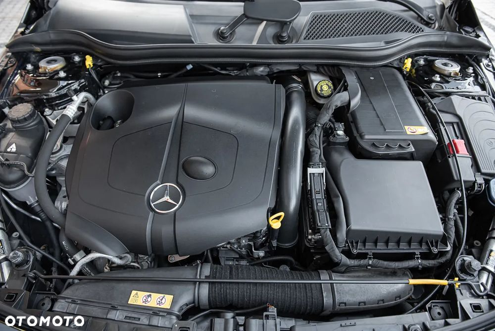 Mercedes-Benz CLA 220 d 7G-DCT AMG Line - 32