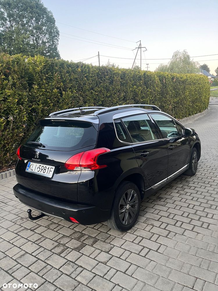 Peugeot 2008 - 8