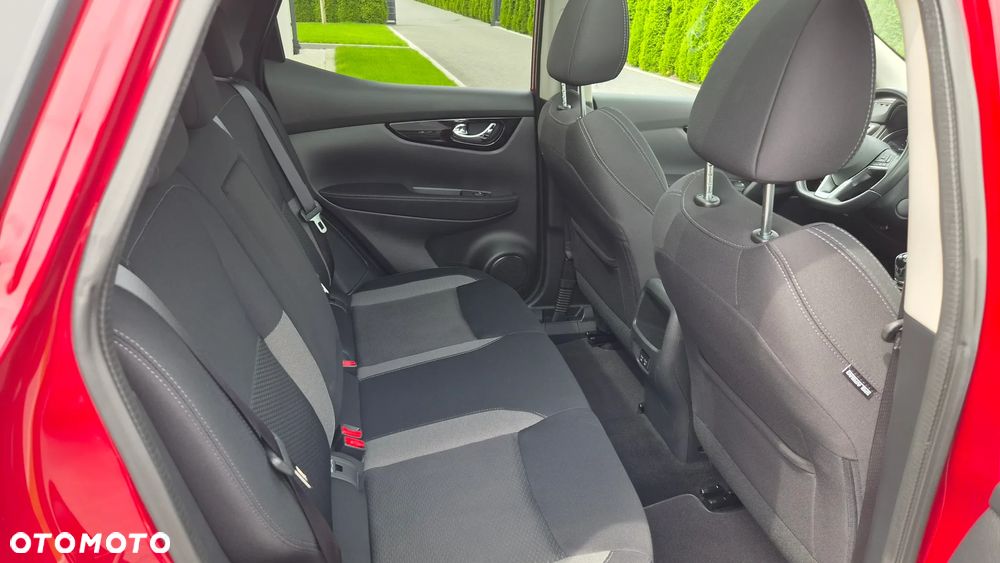 Nissan Qashqai 1.3 DIG-T N-WAY - 18