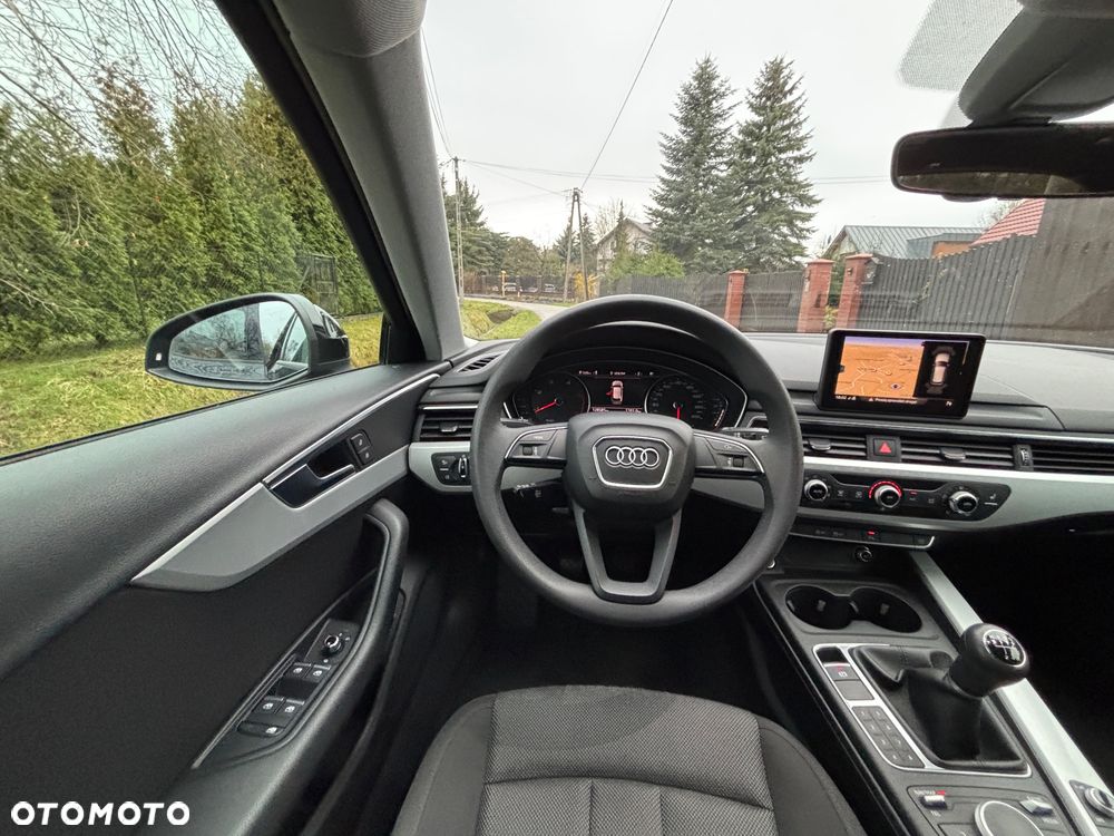 Audi A4 Avant 2.0 TDI DPF Attraction - 13