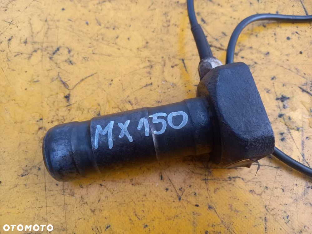 Sworzeń bolec siły uciągu ramion Case MX150 - 2