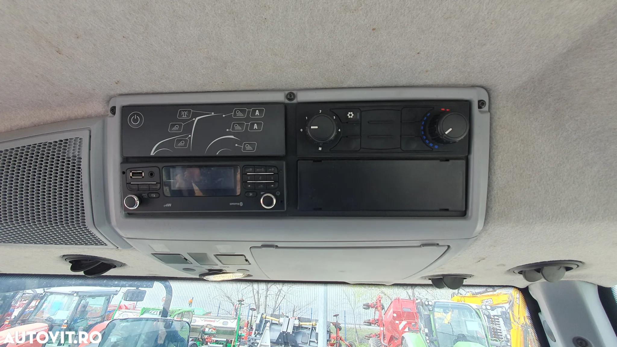 Valtra T 235 A - 11
