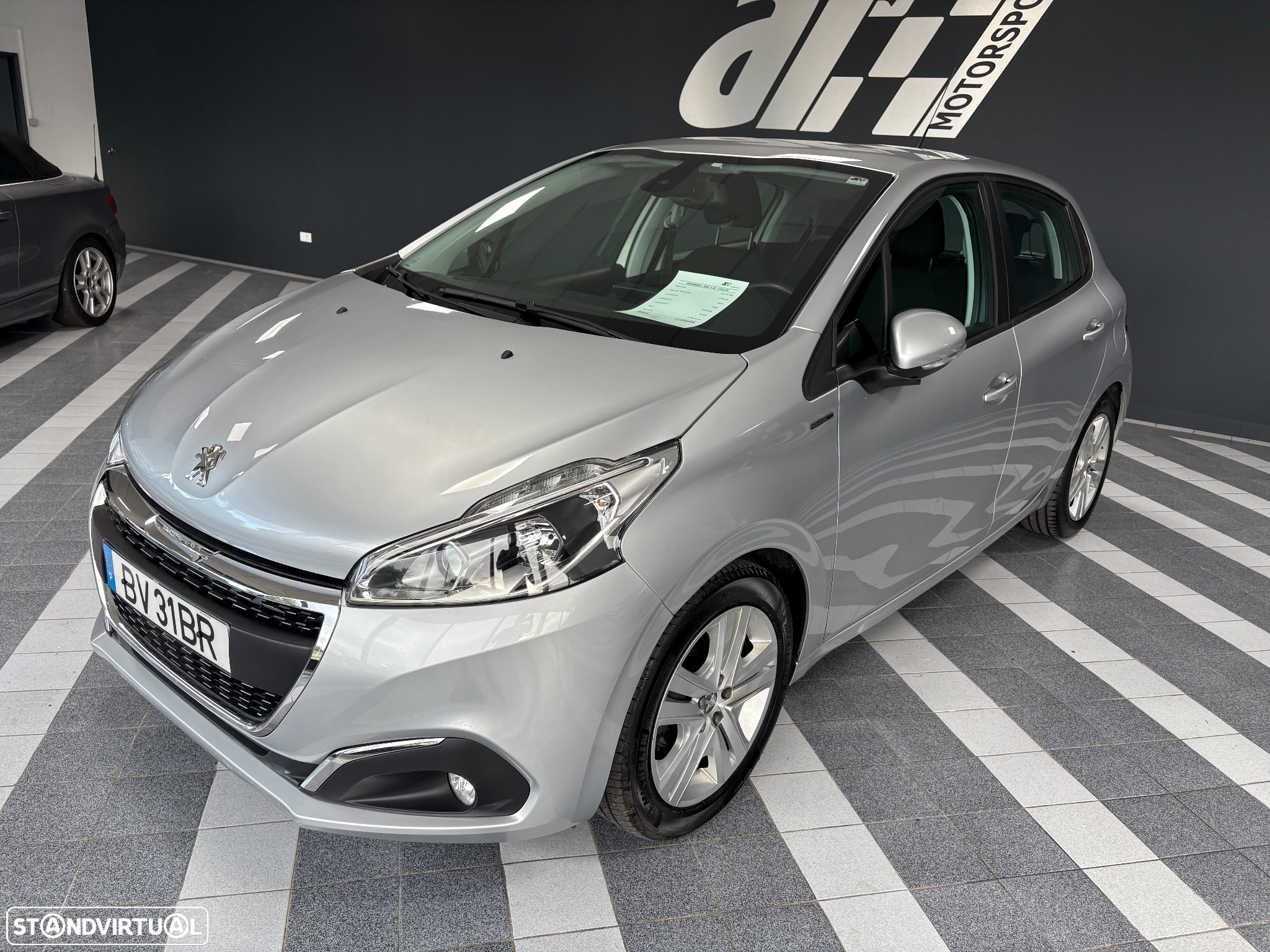 Peugeot 208 1.2 PureTech Signature - 2