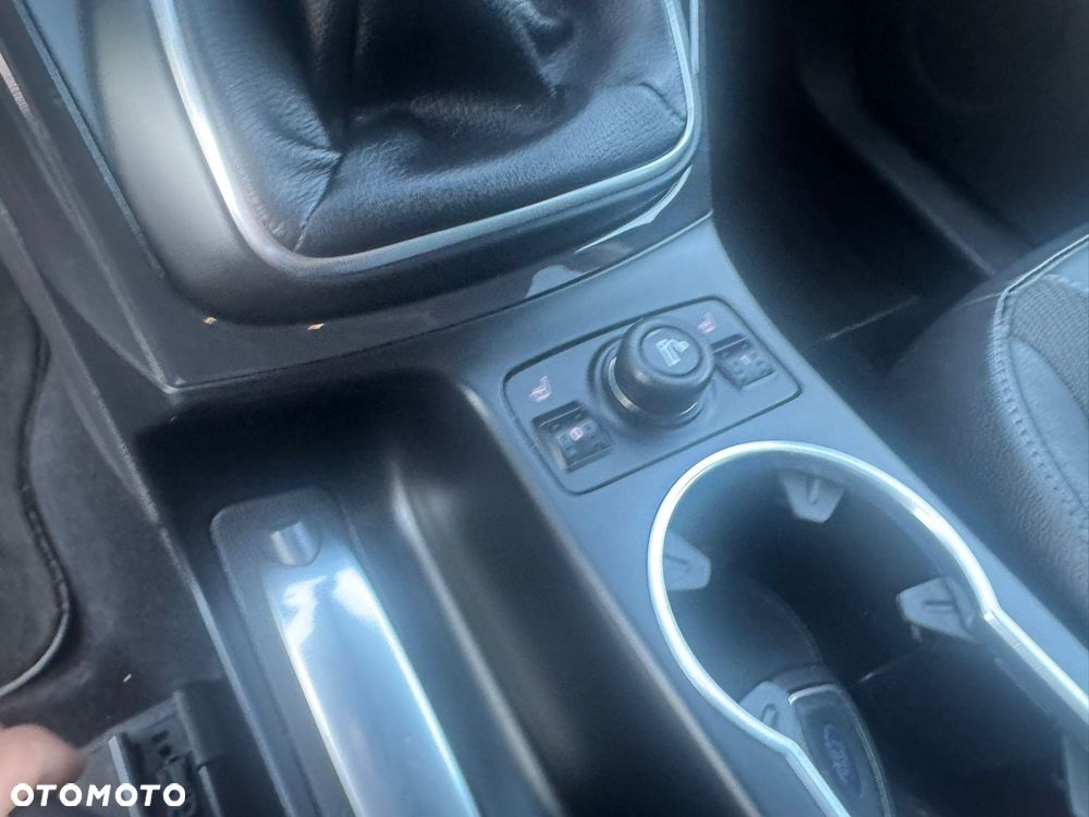 Ford Kuga 2.0 TDCi 4WD Titanium - 19