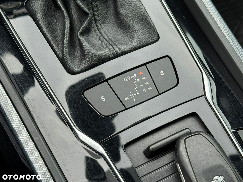 Peugeot 508 SW BlueHDi 120 EAT6 Stop&Start Business-Line - 31
