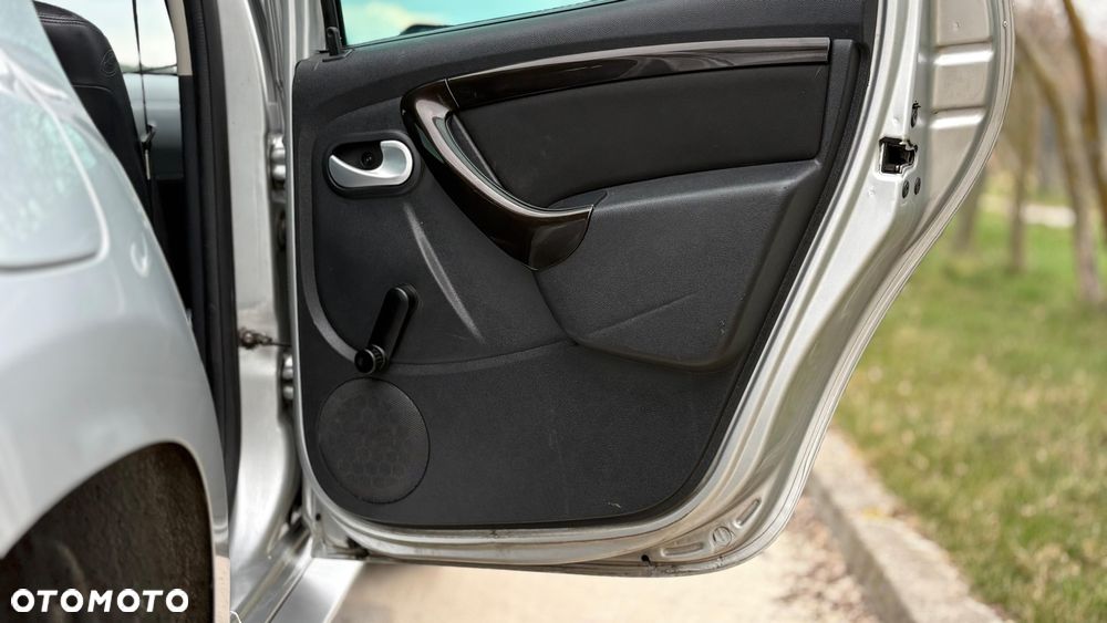 Dacia Duster 1.6 - 18