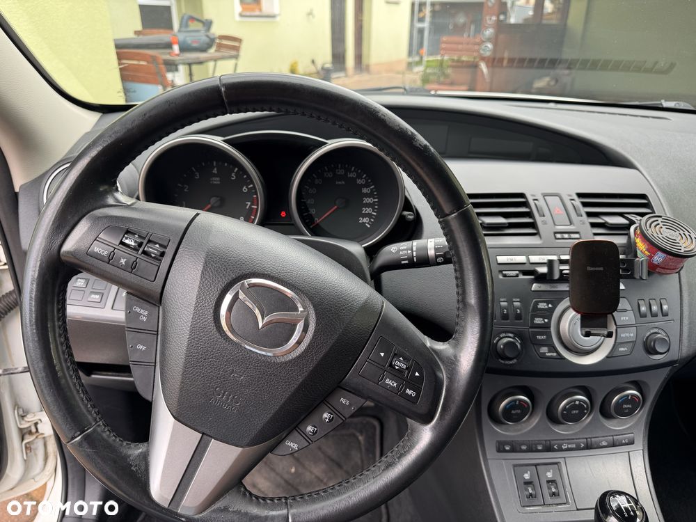 Mazda 3 - 6