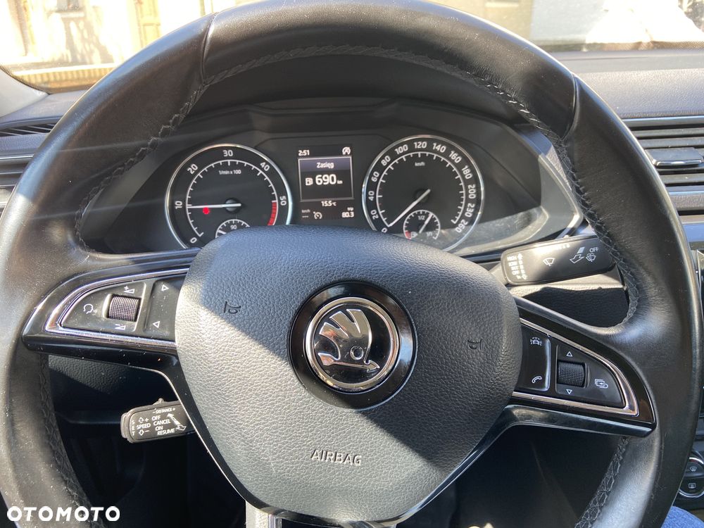 Skoda Superb 2.0 TDI Ambition - 6