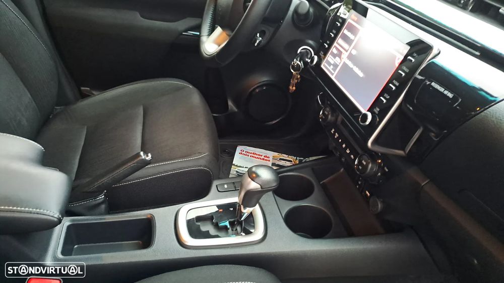 Toyota Hilux 4x4 Cabine Dupla Auto Executive - 14
