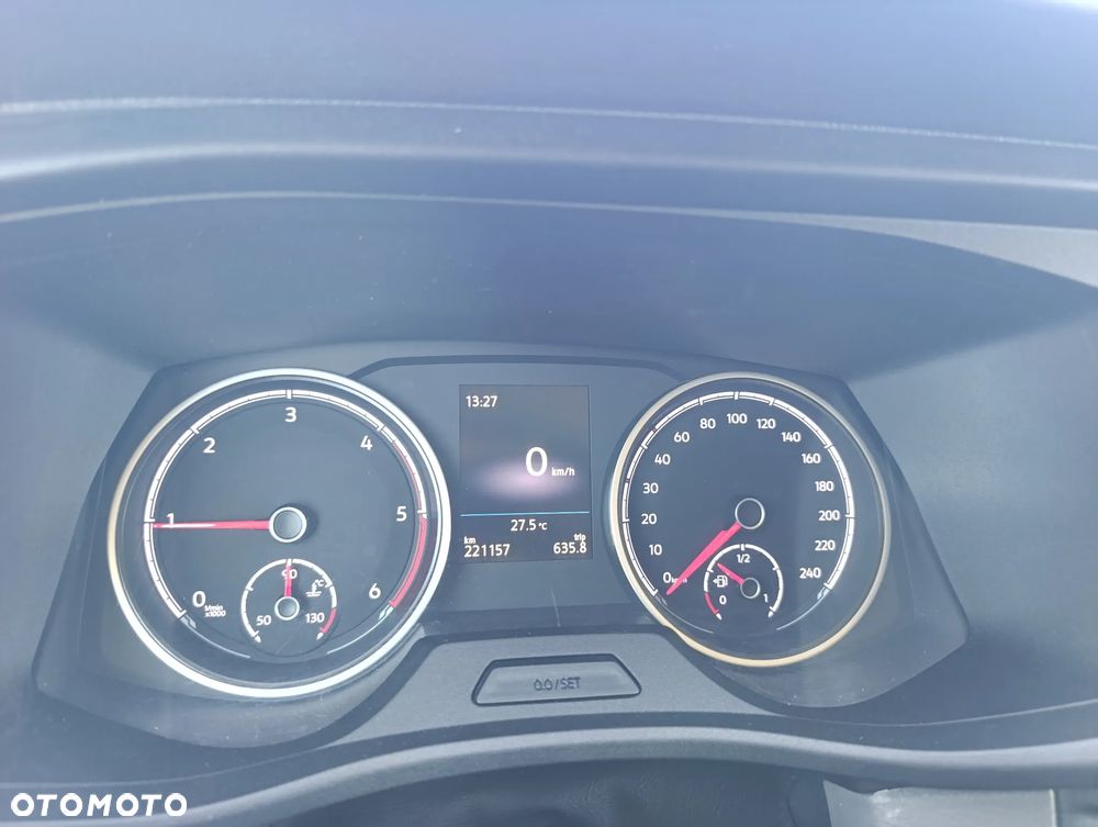 Volkswagen Transporter - 29