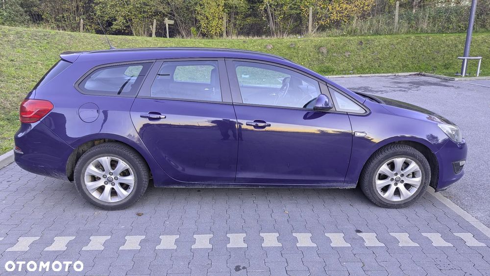 Opel Astra IV 1.4 T Enjoy - 2