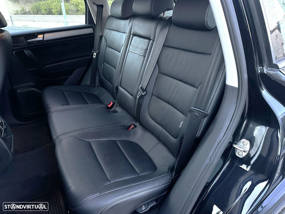 VW Touareg 3.0 TDI V6 Tiptronic - 9
