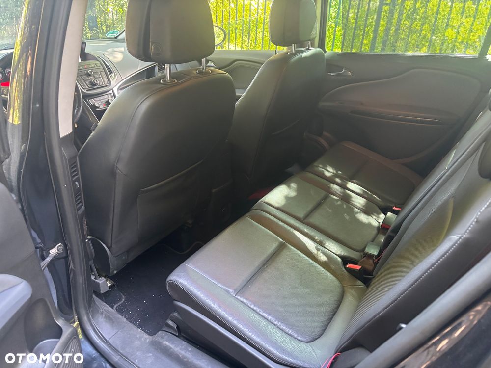 Opel Zafira - 9
