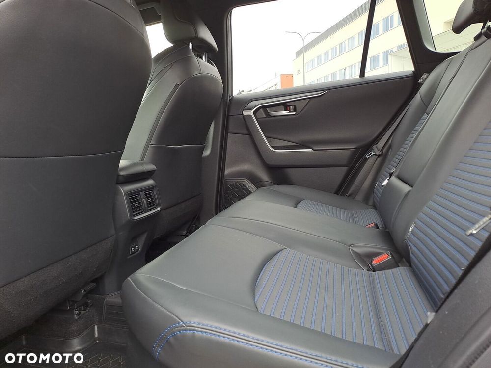 Toyota RAV4 2.5 Hybrid Selection 4x2 - 24