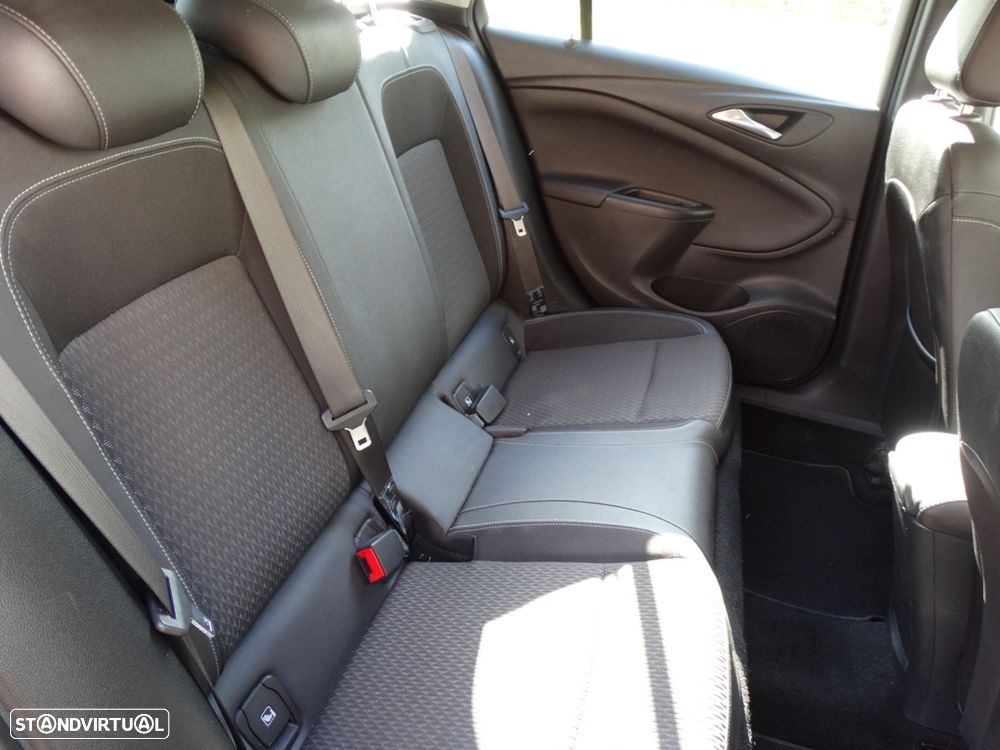 Opel Astra Sports Tourer 1.6 CDTI Innovation S/S - 31