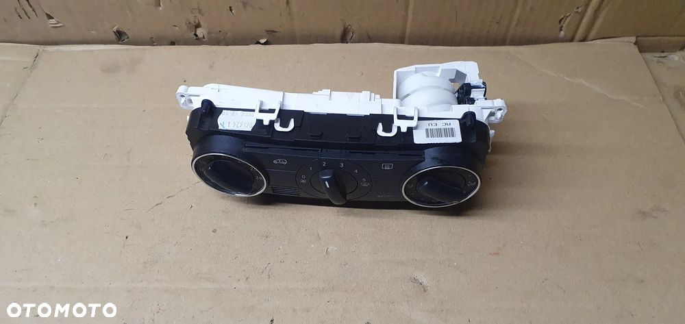 Panel nawiewu klimatyzacji klimy Mercedes A-Klasa W169 A1698301385 - 2