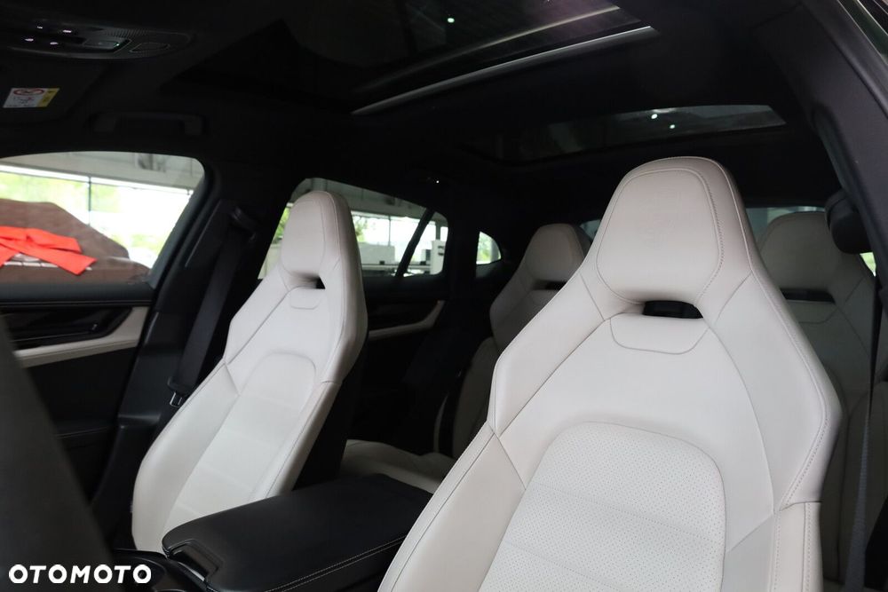 Porsche Panamera - 20