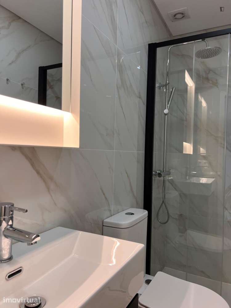 Apartamento com 2 quartos - localizado em Campanhã Porto - Grande imagem: 5/29