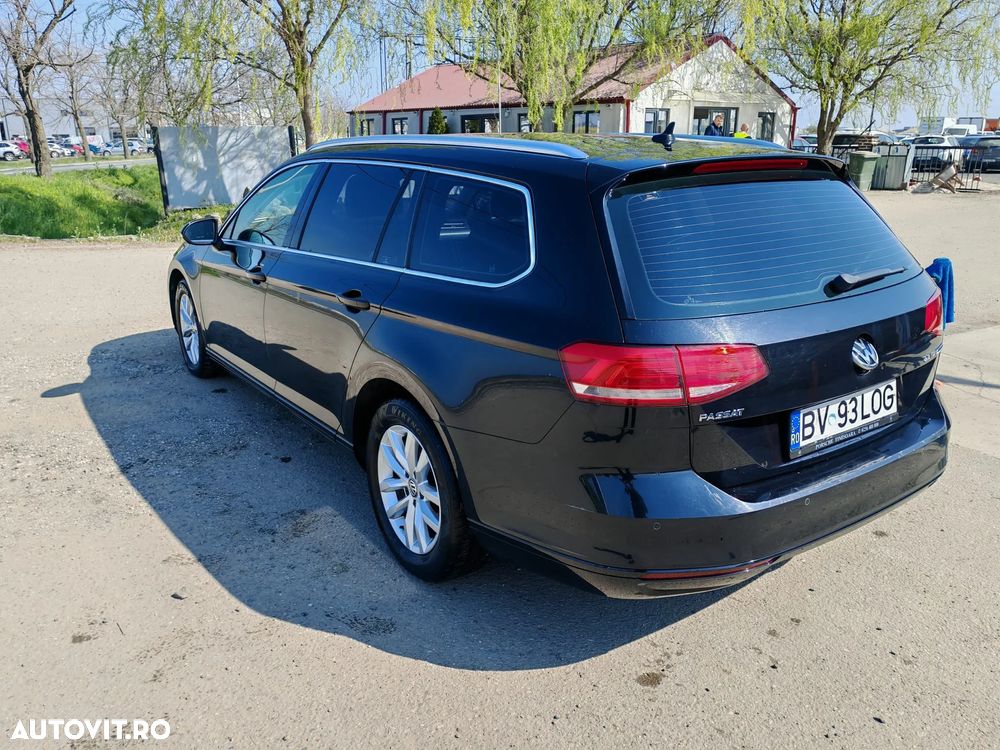 Volkswagen Passat - 10