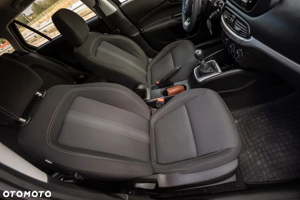 Fiat Tipo 1.4 16v Easy - 21