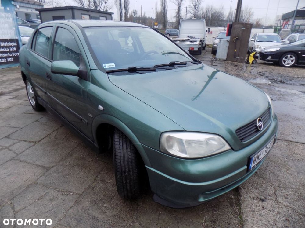 Opel Astra - 2