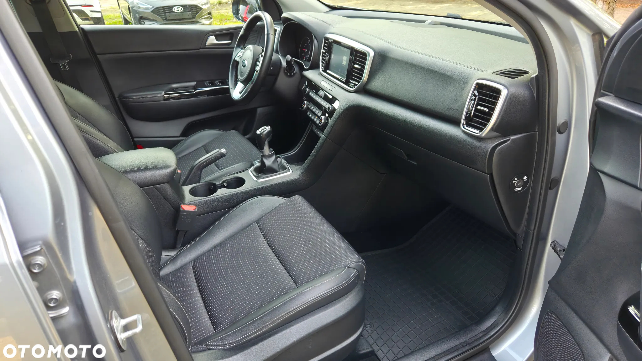 Kia Sportage 1.6 GDI L Business Line 2WD - 12
