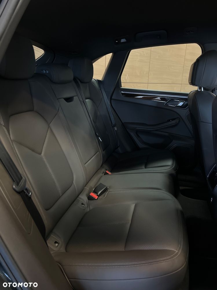 Porsche Macan - 12