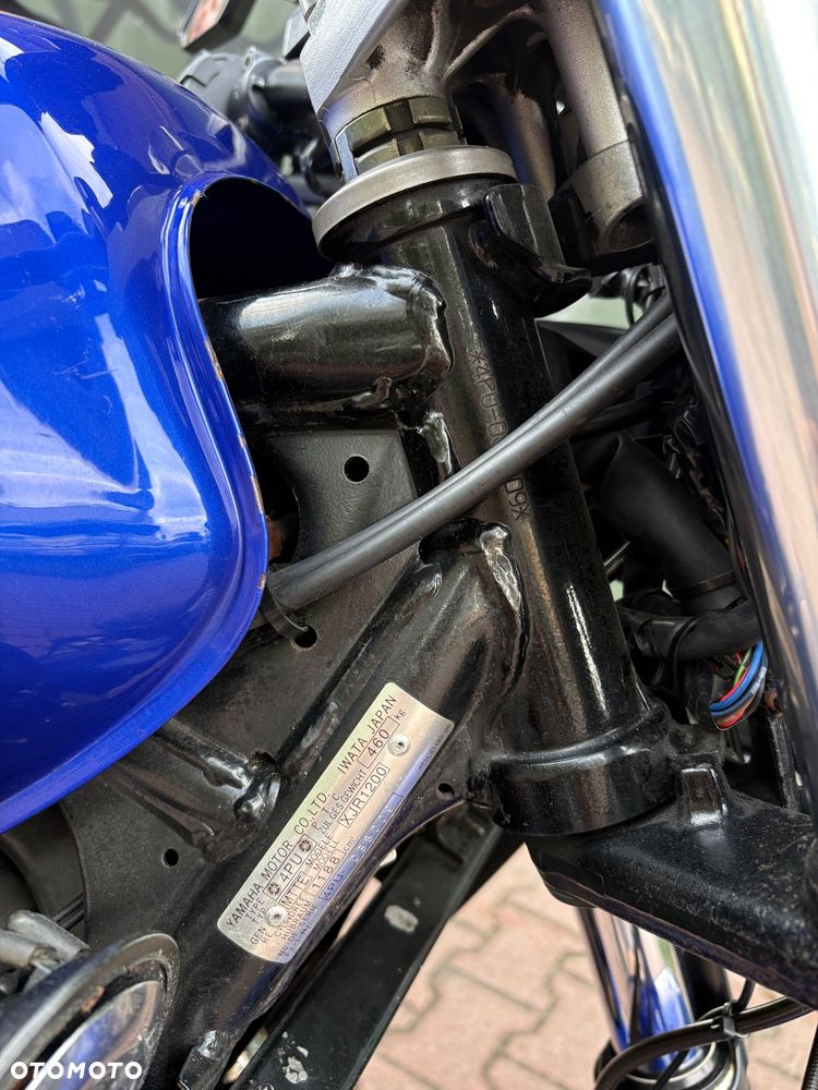 Yamaha XJR - 26