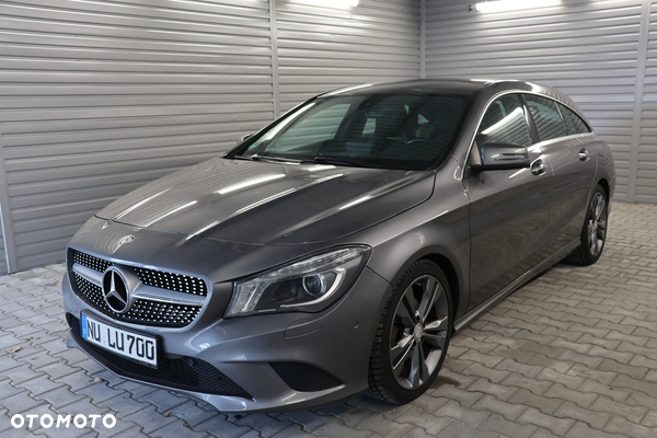 Mercedes-Benz CLA 200 7G-DCT