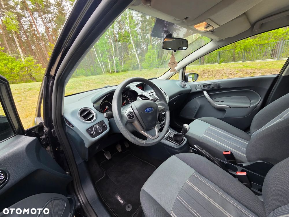 Ford Fiesta 1.25 Champions Edition - 17