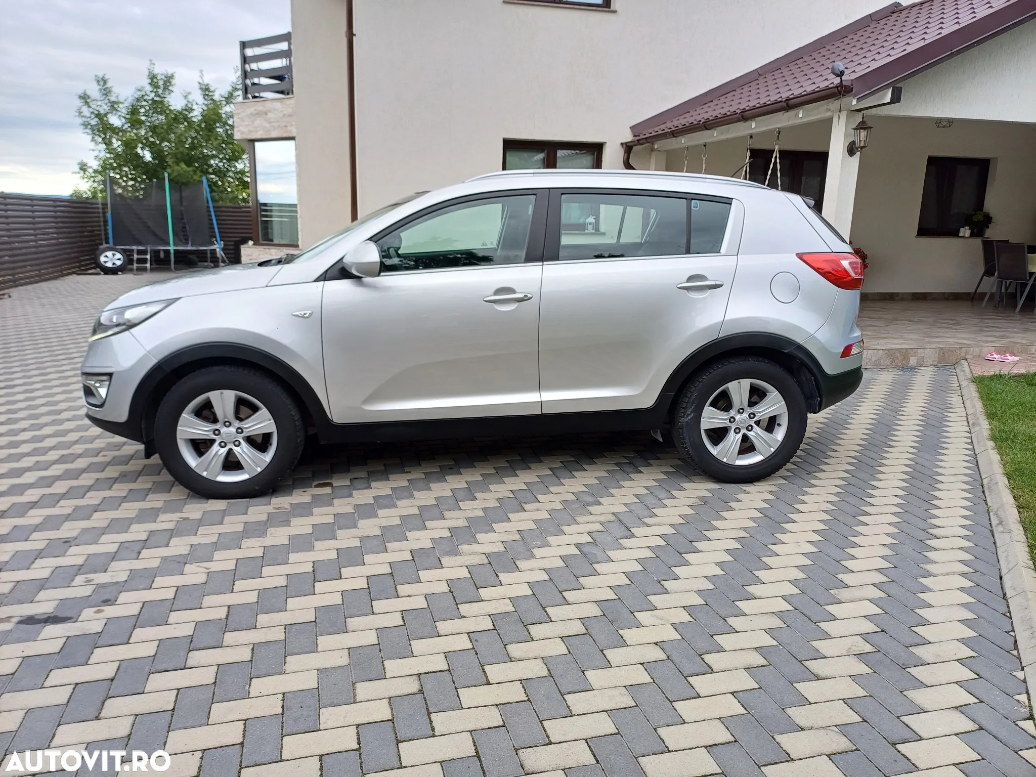 Kia Sportage 1.7 CRDI 2WD Attract - 2