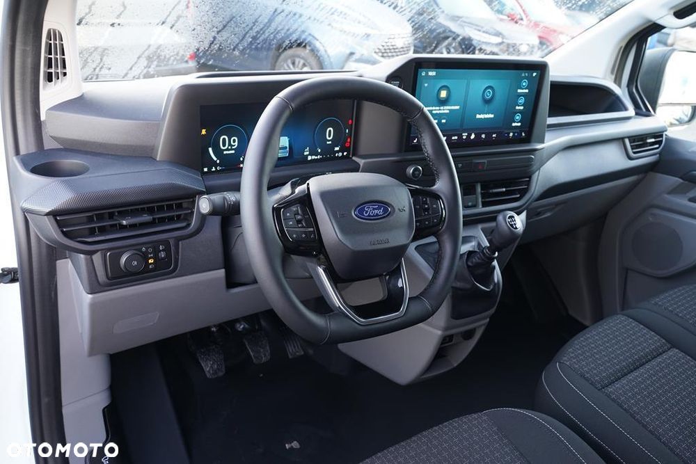 Ford Transit Custom - 10