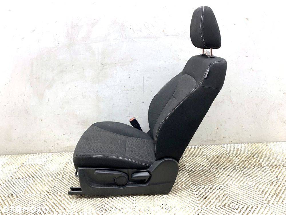 FOTEL LEWY PRZÓD  SUZUKI SX4 S-CROSS (JY) 2013 - 2022 1.4 Hybrid (Mild Hybrid) (AKK 414) 95 kW [129 - 4