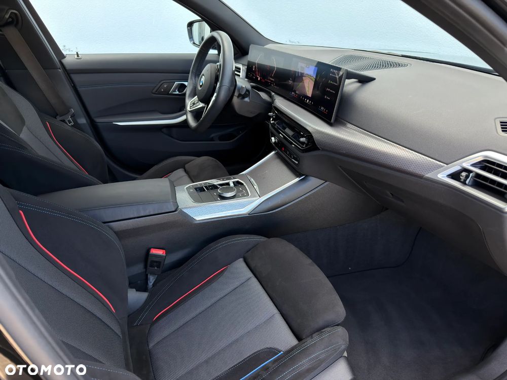 BMW Seria 3 330i xDrive M Sport - 9