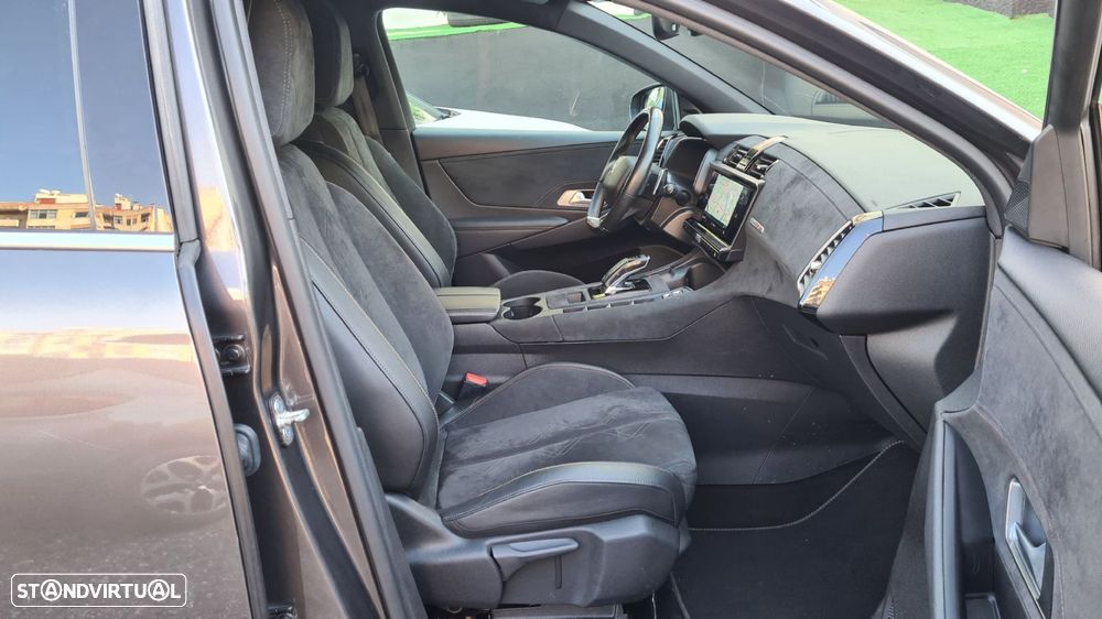 DS DS7 Crossback - 36