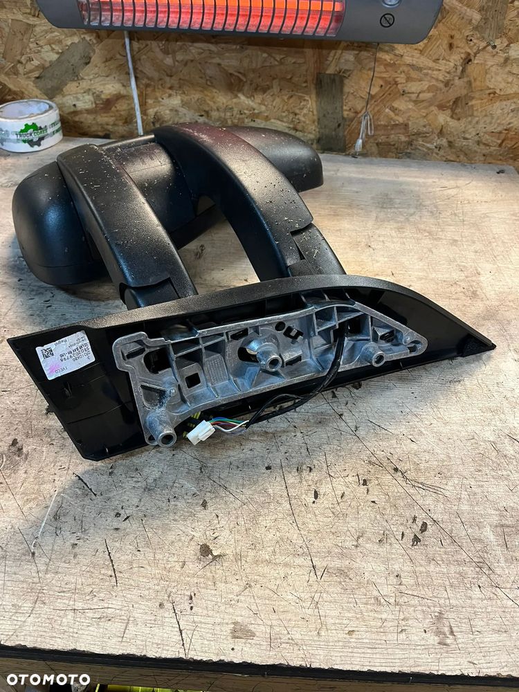 Lusterko prawe długie Iveco Daily 5802029798 stan nieznany - 4
