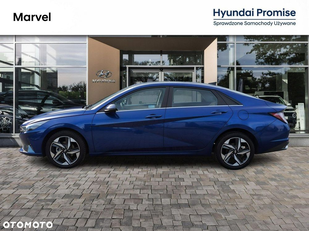 Hyundai Elantra - 3