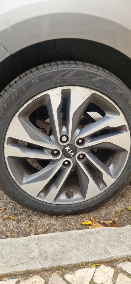 Kia Carens 1.7 CRDi ISG TX - 16