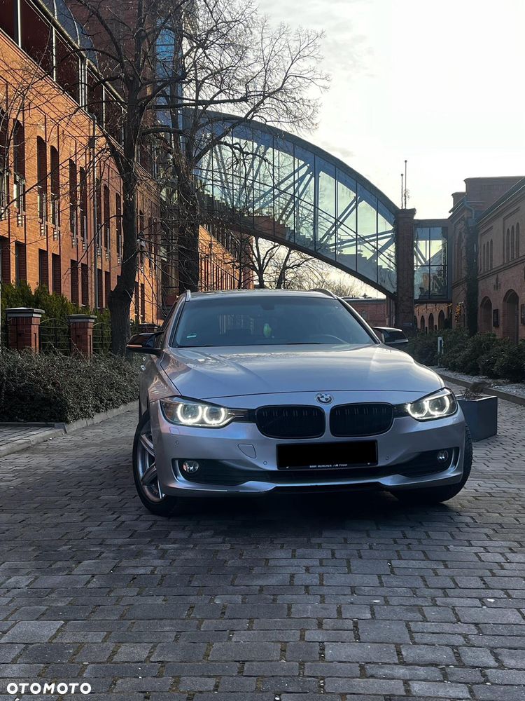 BMW Seria 3 320d - 26