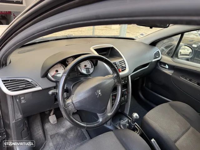 Peugeot 207 SW 1.4 Trendy - 18