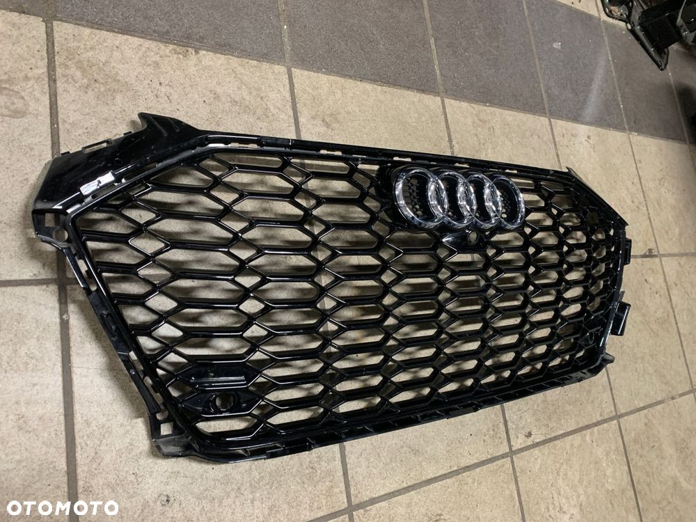 grill atrapa chłodnicy audi rs4 b9 lift kamera 360 - 2