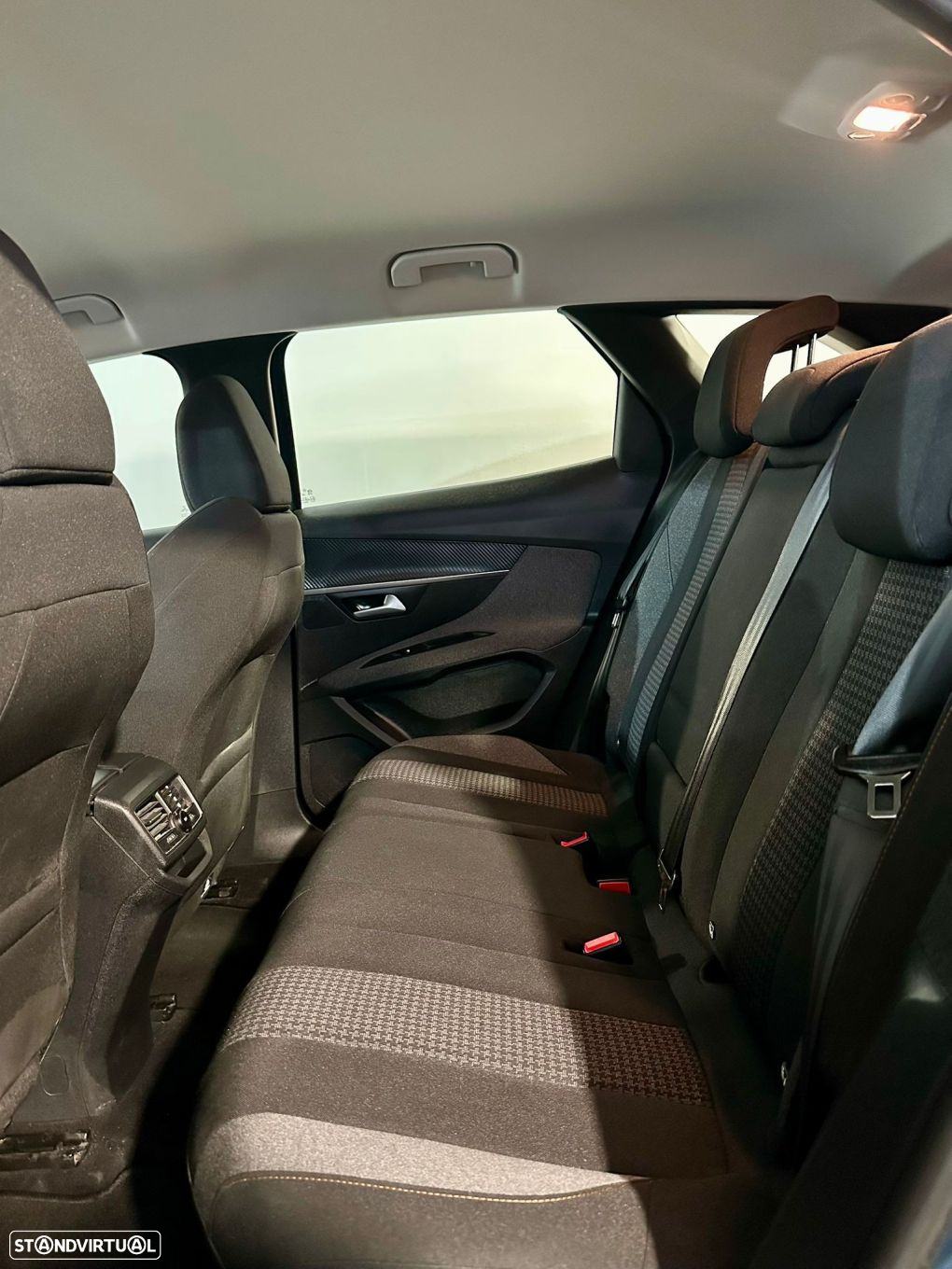 Peugeot 3008 1.5 BlueHDi Active Pack - 30