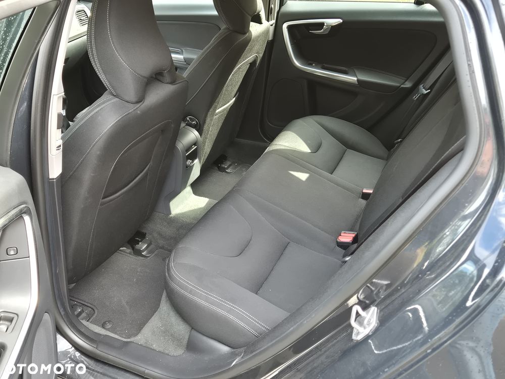 Volvo V60 D2 Kinetic - 9